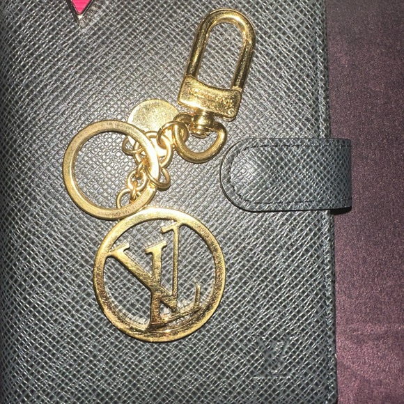 Louis Vuitton Gold Key Chain Charm As Is - Very Good Condition - Picture 2 of 4